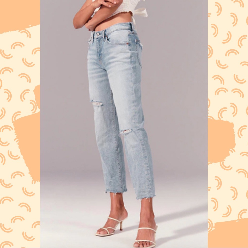 Abercrombie Mid Rise Boyfriend 28 Short